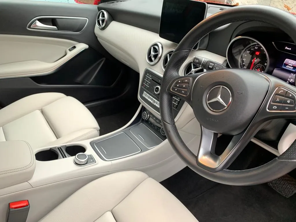 Mercedes-Benz after the valet, photographed by Josh P.