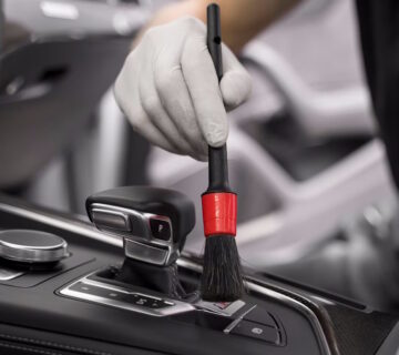 What are the Benefits of Professional Car Valeting Compared to DIY Cleaning