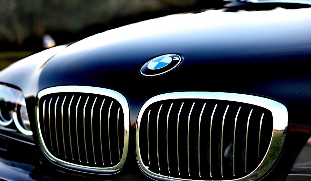 Paint Correction - The Role of Single-Stage Polishing