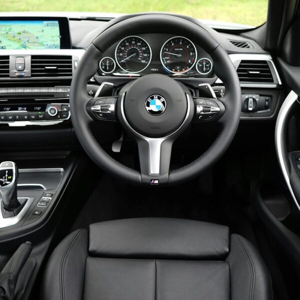 What to Expect from a Full Mobile Car Valet Service